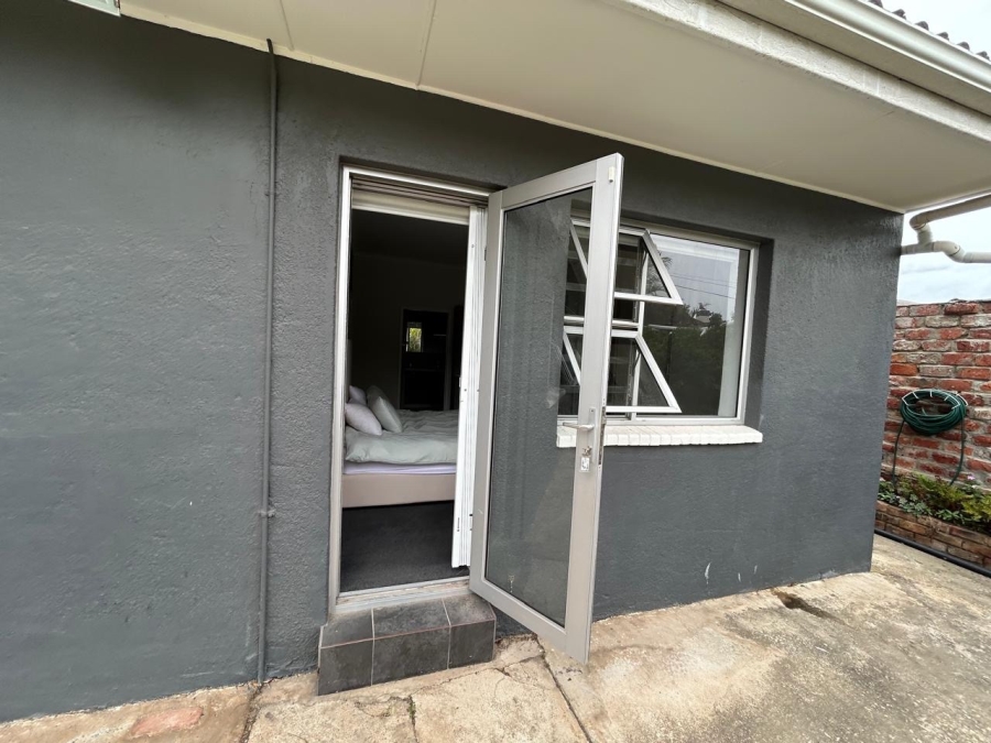 To Let 4 Bedroom Property for Rent in Mill Park Eastern Cape